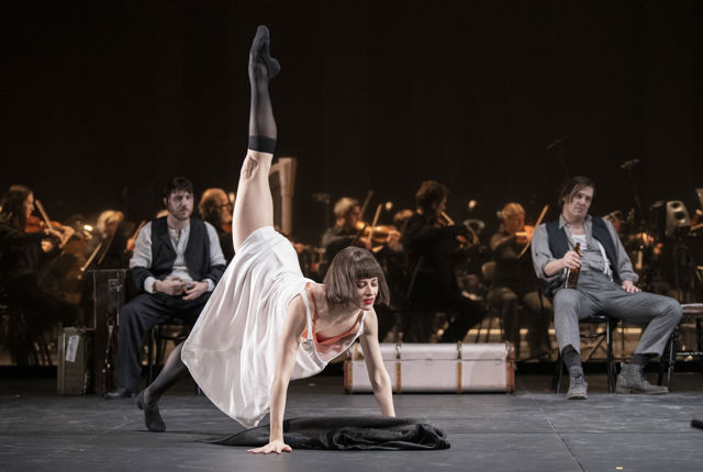 Georgie Rose danser Anna