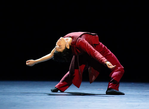 Gakuro Matsui danser i Mats Eks verk  ... og Brahms