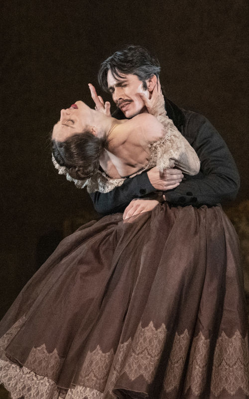  Melissa Hough og Ricardo Castellanos danser hovedrollene som Tatjana og Onegin