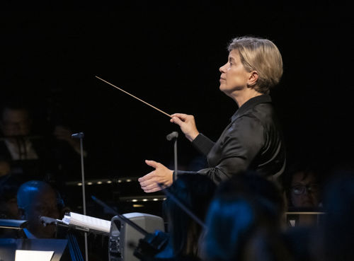 Dirigent Karen Kamensek