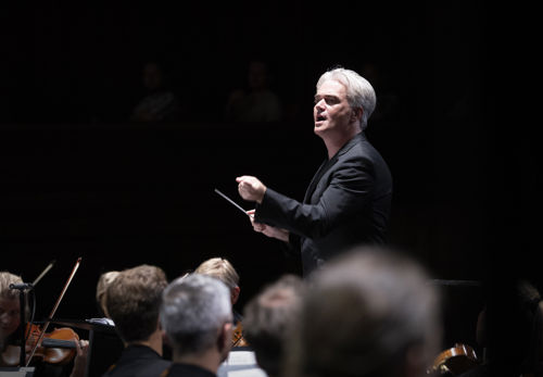 Dirigent foran orkester
